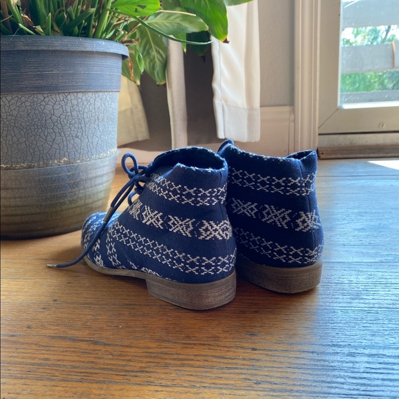 Forever 21 Patterned Ankle Boots - Picture 2 of 2